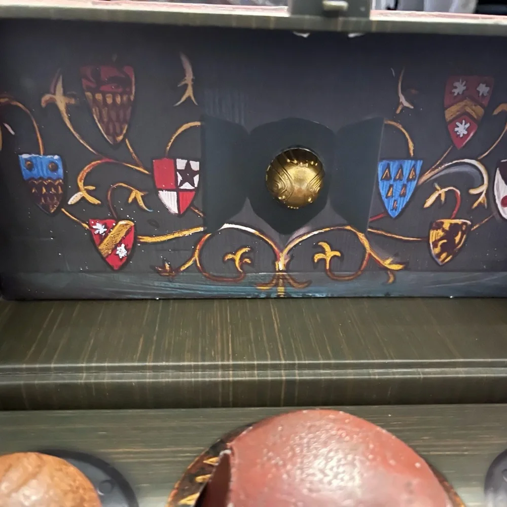 Harry Potter Quidditch Set with Brown Quaffle and Bludgers - Picture 4 of 6